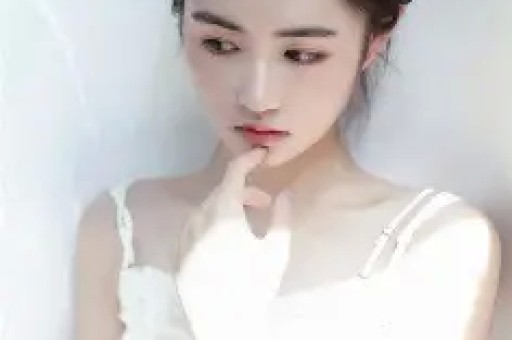 《单身女郎》明星黛安娜·帕帕斯前夫反击欺诈指控离婚争议再升级！